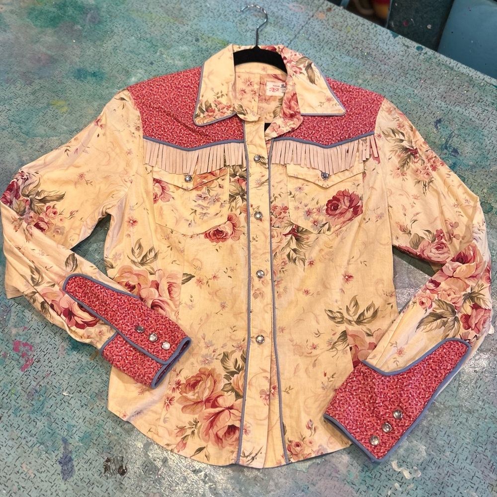 Vintage Patsy Cline Button Down - Picture 2 of 11